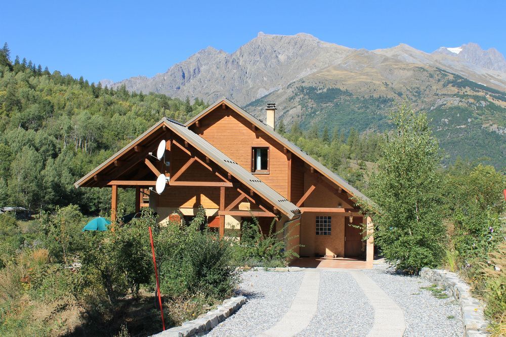 B&B La Borella Casa Conti Vallouise Bagian luar foto